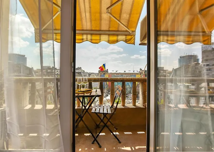 Apartament Chic With Breathtaking Views Over Calea Victoriei - Your Heaven *