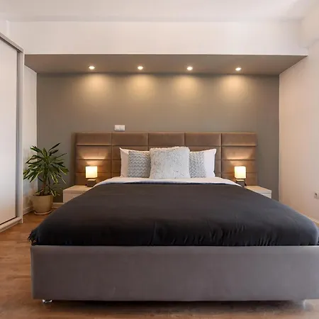 Chic With Breathtaking Views Over Calea Victoriei - Your Heaven